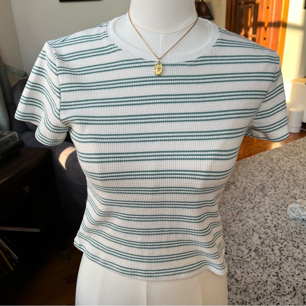striped top